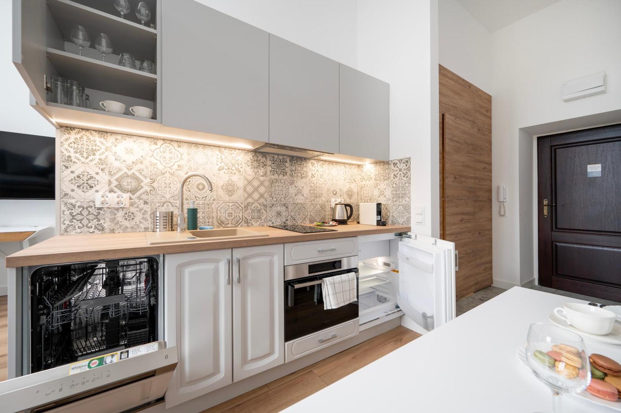 Lodz Jaracza Apt - Workspace, Parking, Park Nearby - By Rentujemy Exterior foto